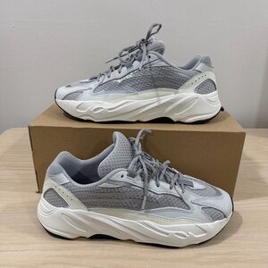 Adidas Yeezy Boost 700 V2 Static Men Size 13